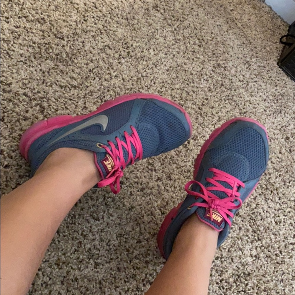 Nike workout shoes
